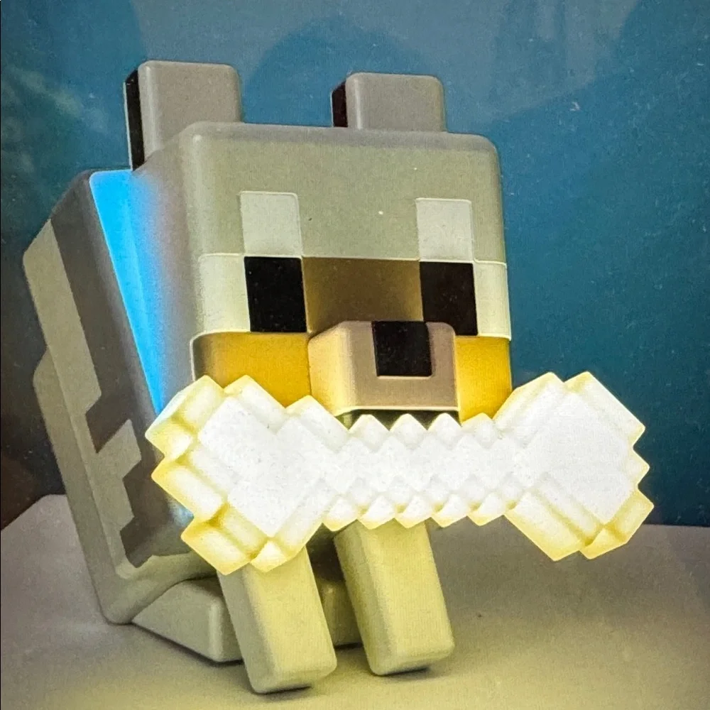 Glo Buddies Minecraft Wolf Light - Picture 7 of 7